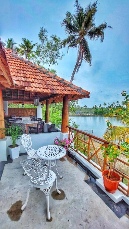 Vala House Hotel Cherai Beach ภายนอก รูปภาพ