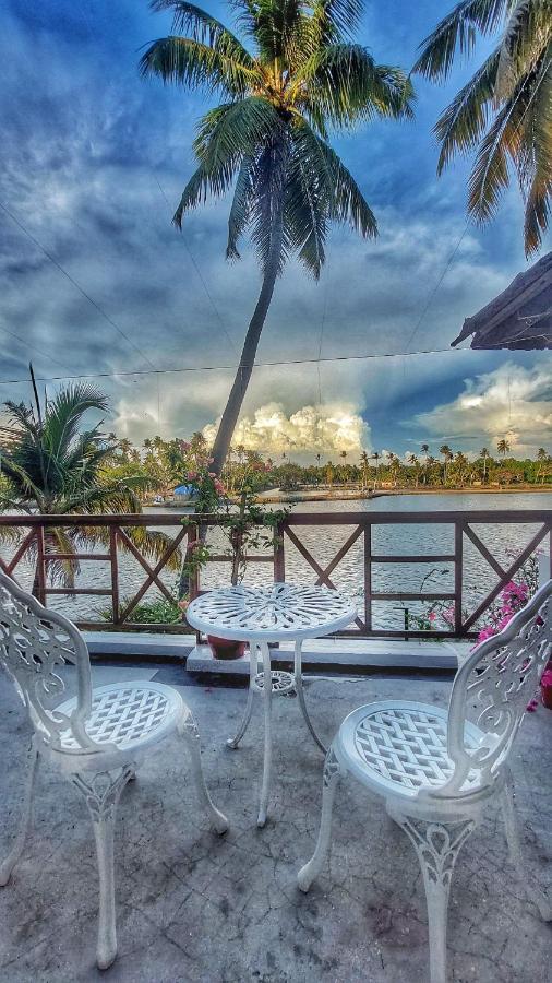 Vala House Hotel Cherai Beach ภายนอก รูปภาพ