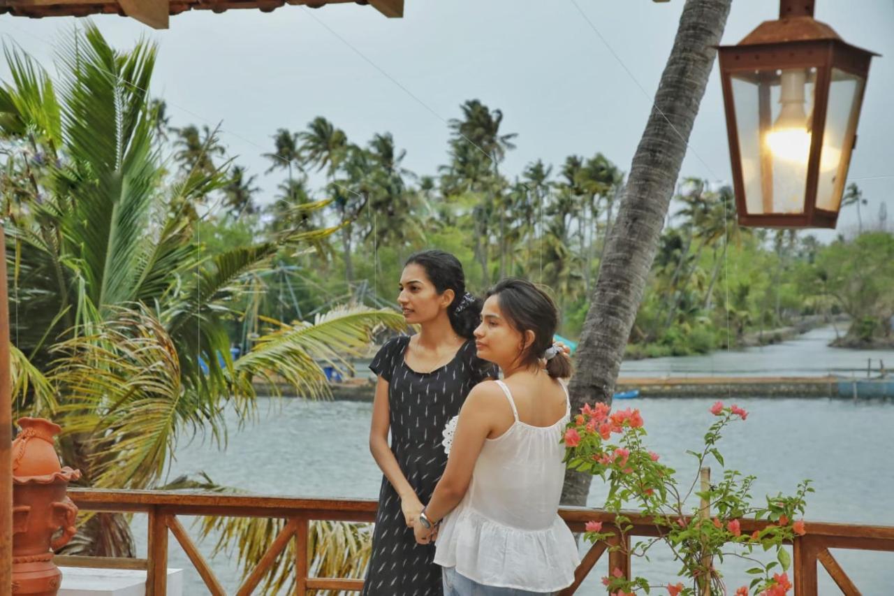 Vala House Hotel Cherai Beach ภายนอก รูปภาพ