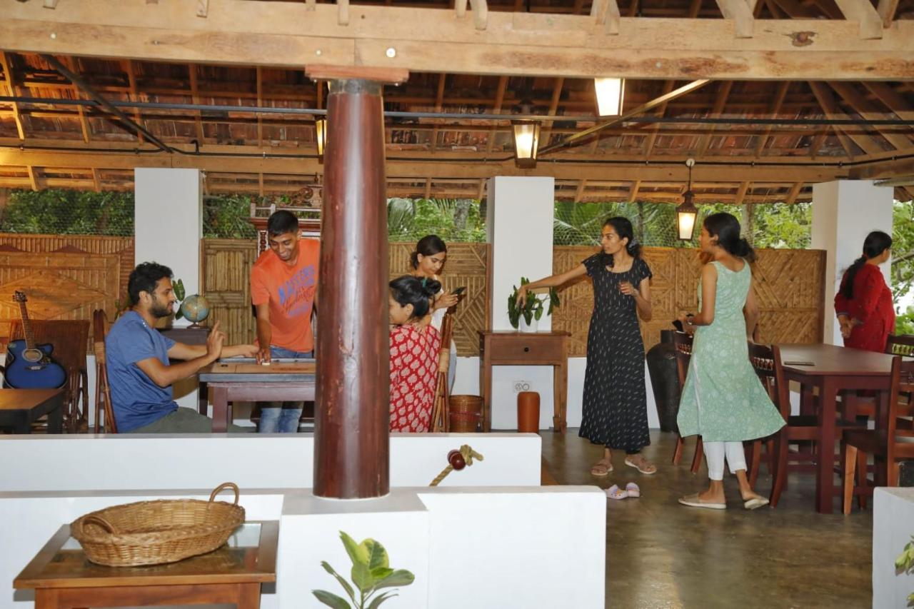 Vala House Hotel Cherai Beach ภายนอก รูปภาพ