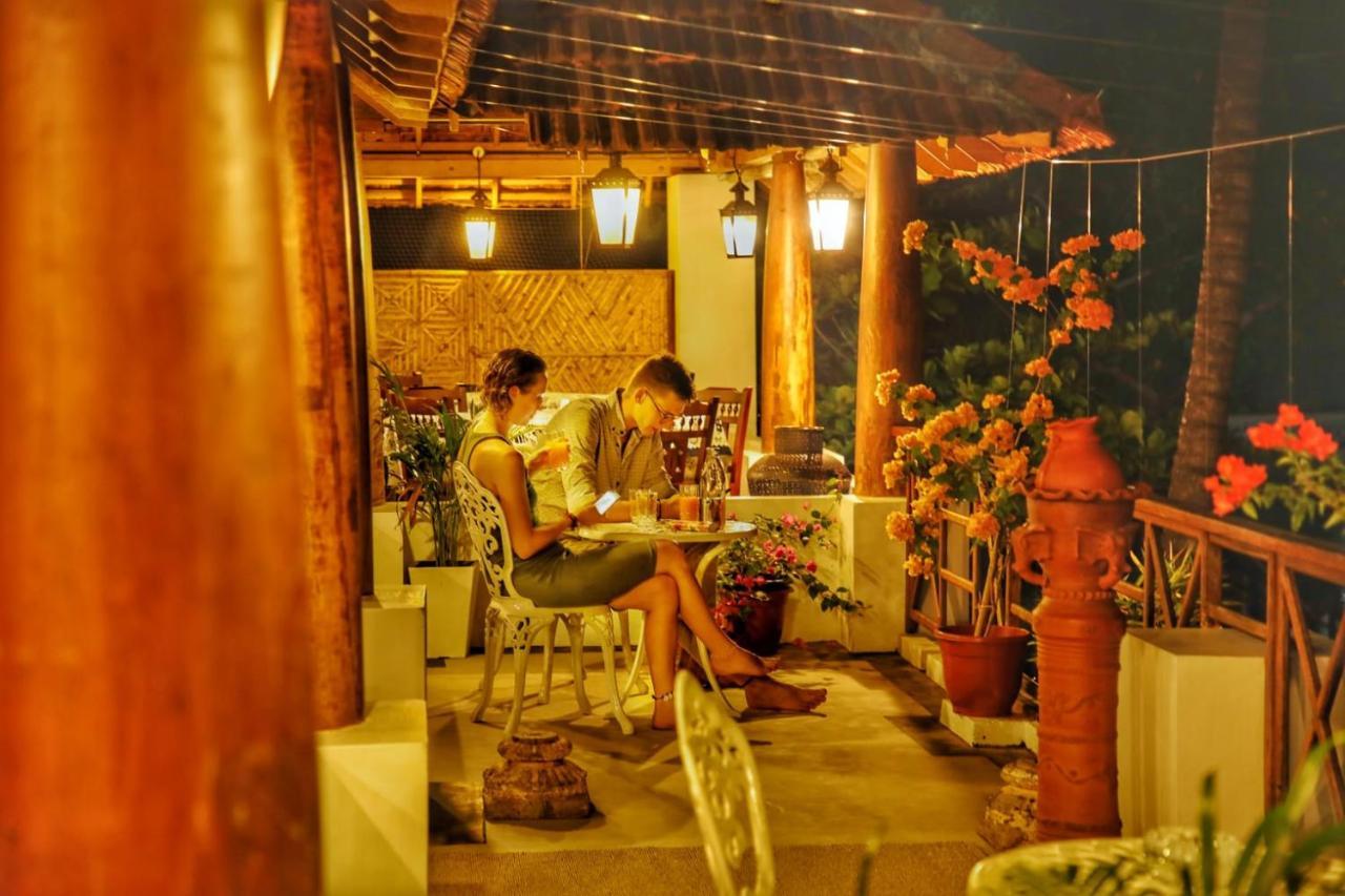 Vala House Hotel Cherai Beach ภายนอก รูปภาพ