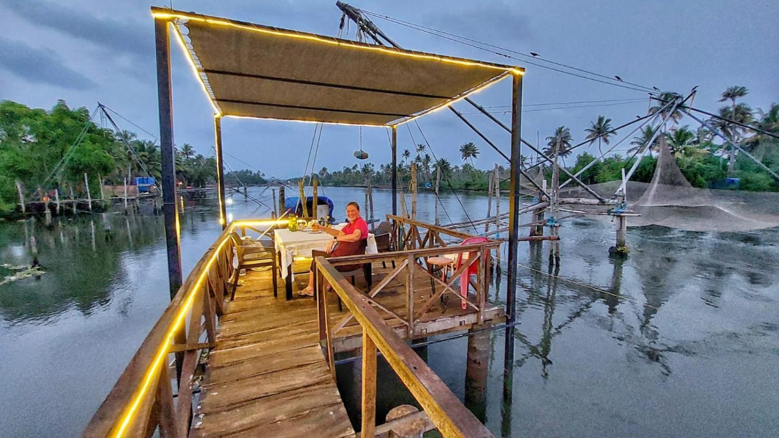 Vala House Hotel Cherai Beach ภายนอก รูปภาพ